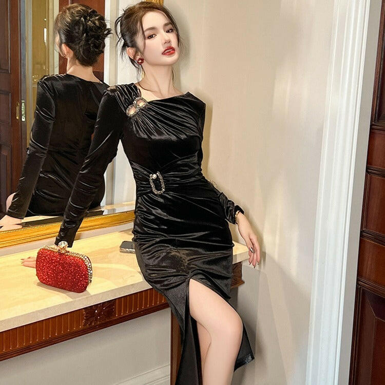 Women's Hollow Split Velvet Dress.