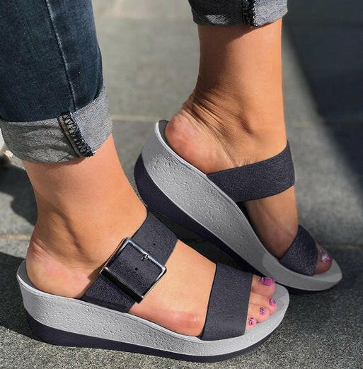 Women's Casual And Fashionable Versatile Leather Sandals.