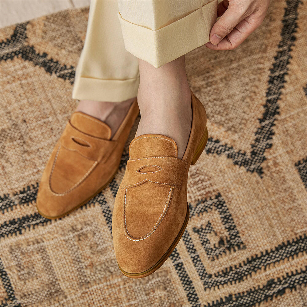 Men's Loafers With Round Toe Brown Suede.