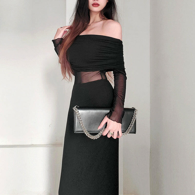 Women's Winter Sexy Off-the-shoulder Pleated Long Sleeve Polyester Dress.