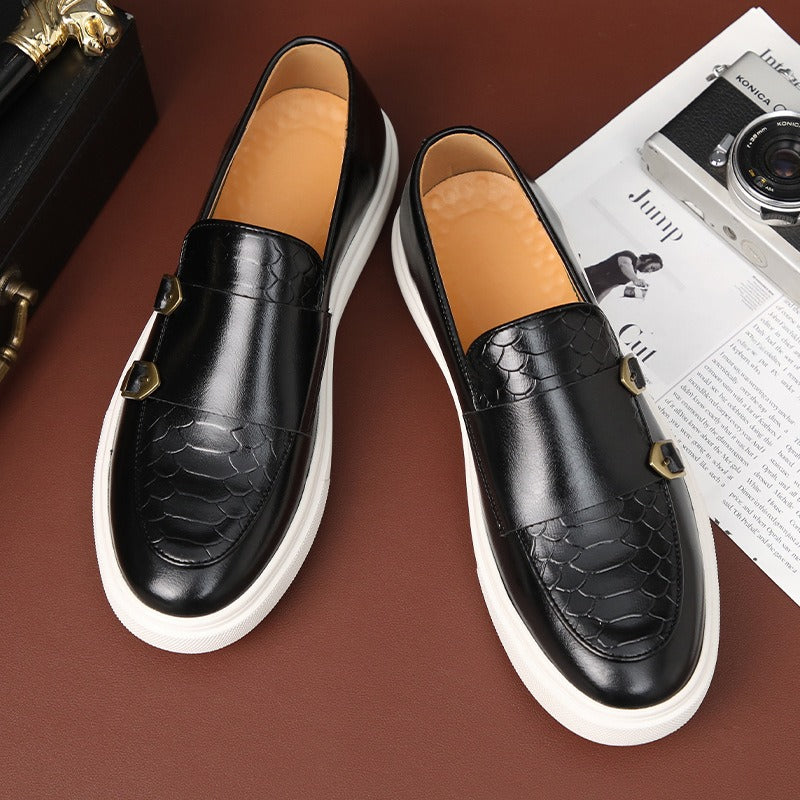 Fashionable casual leather shoes for men.