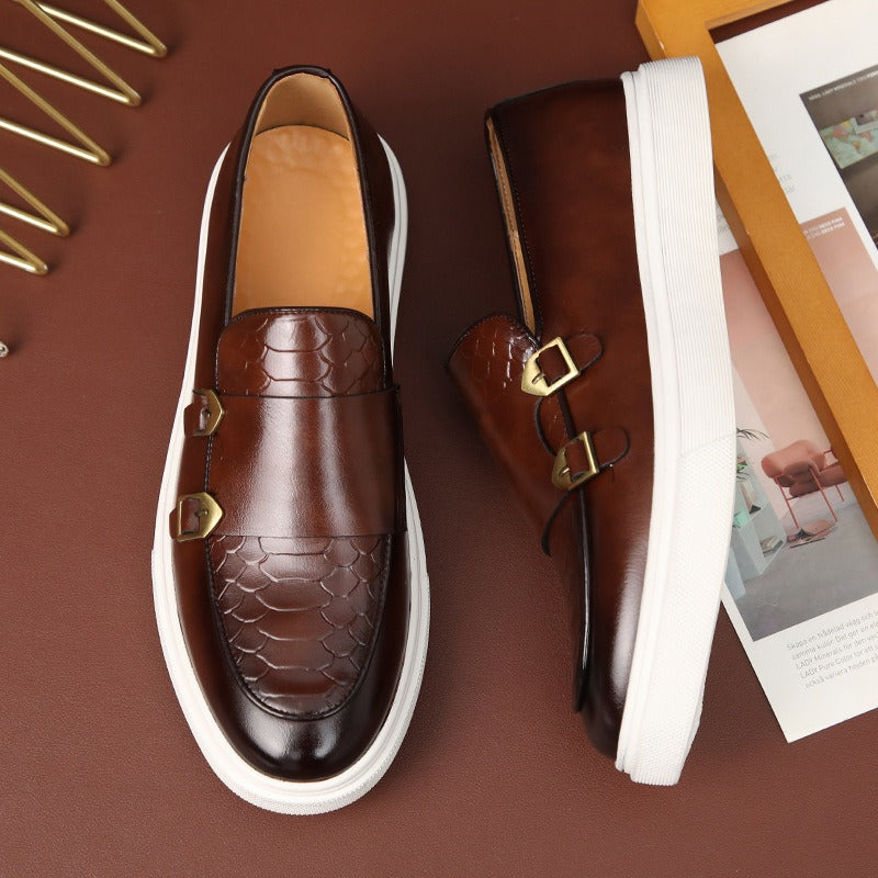 Fashionable casual leather shoes for men.