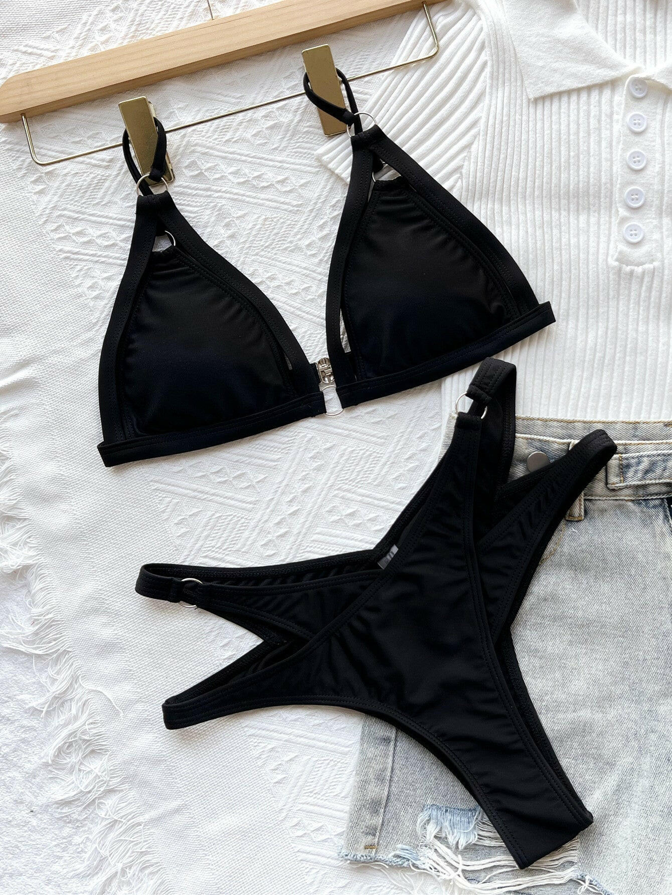 Bikini Women's Sexy Split.