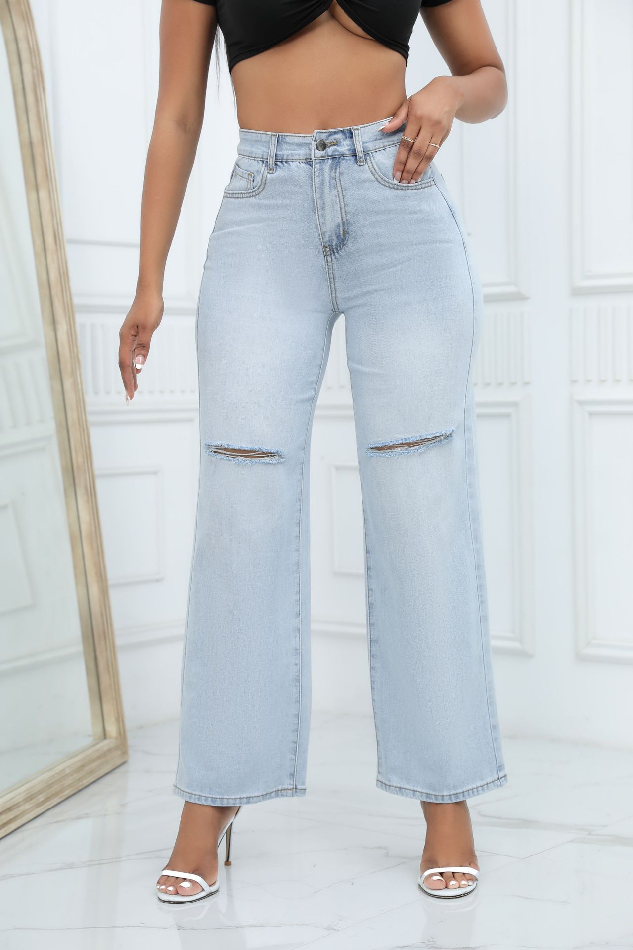 Wide-leg Jeans