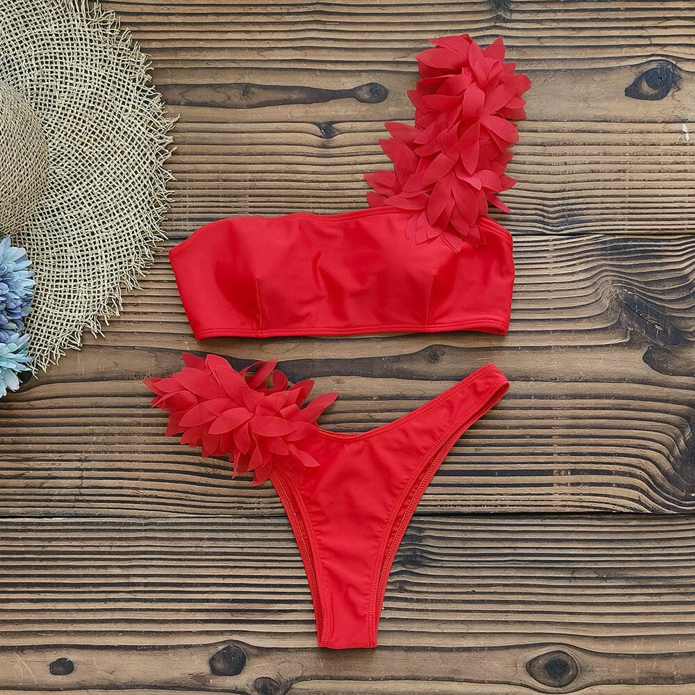 split low waist bikini swimsuit.