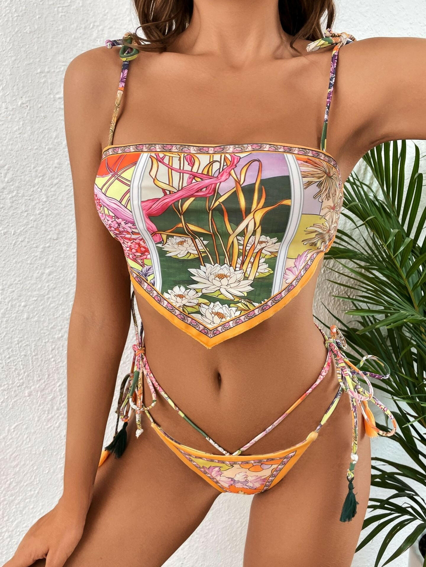 Split Sexy Bikini Swimsuit.